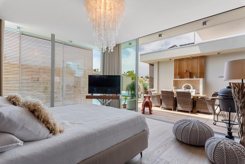 6 bedroom Villa for sale