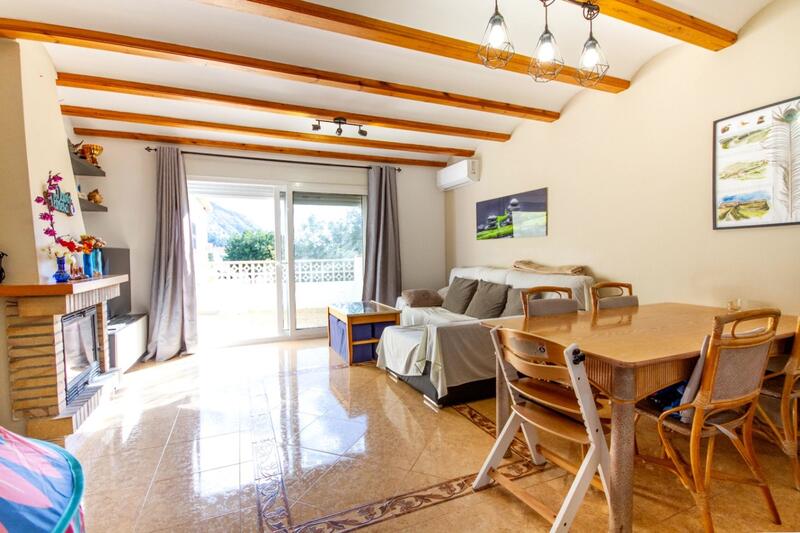 3 slaapkamer Gezinswoning Te koop