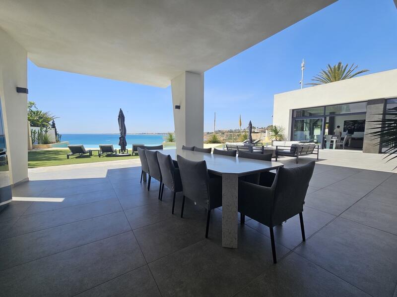 4 slaapkamer Villa Te koop