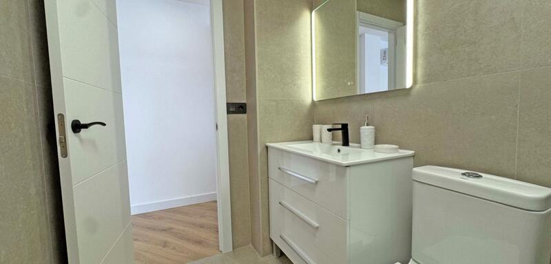 2 slaapkamer Appartement Te koop