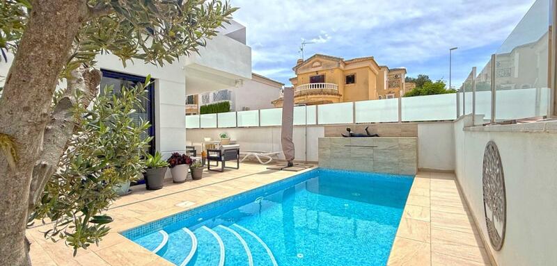 3 bedroom Villa for sale