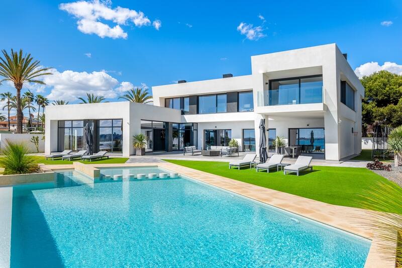 Villa à vendre dans Orihuela Costa, Alicante