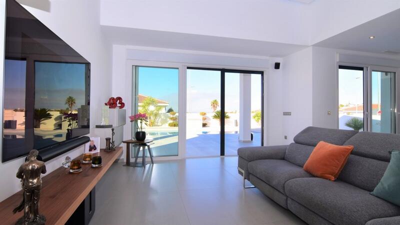 3 Cuarto Villa en venta
