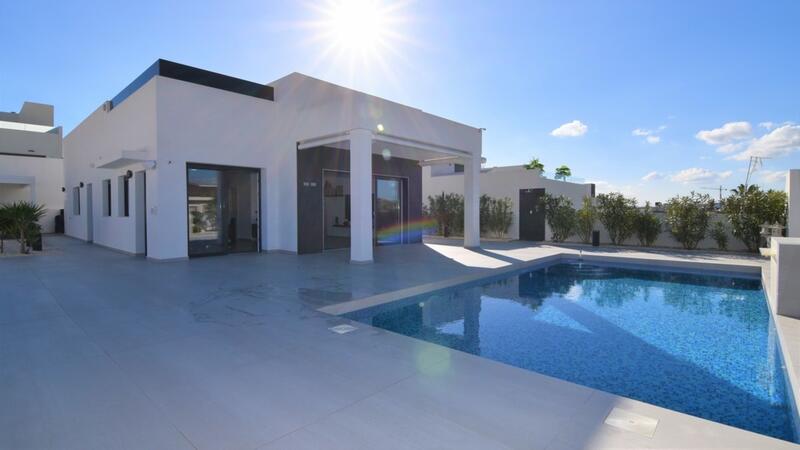 3 Cuarto Villa en venta
