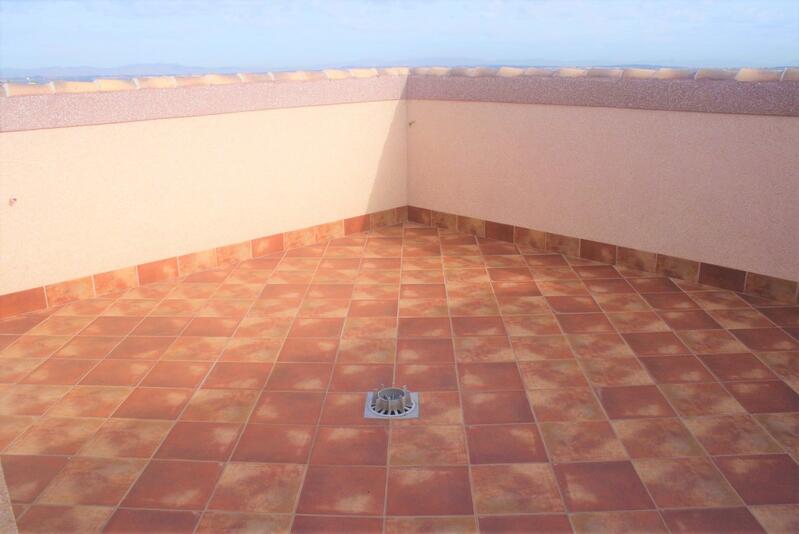 3 slaapkamer Gezinswoning Te koop