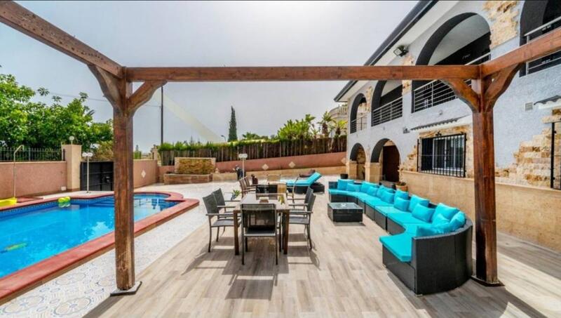 5 bedroom Villa for sale