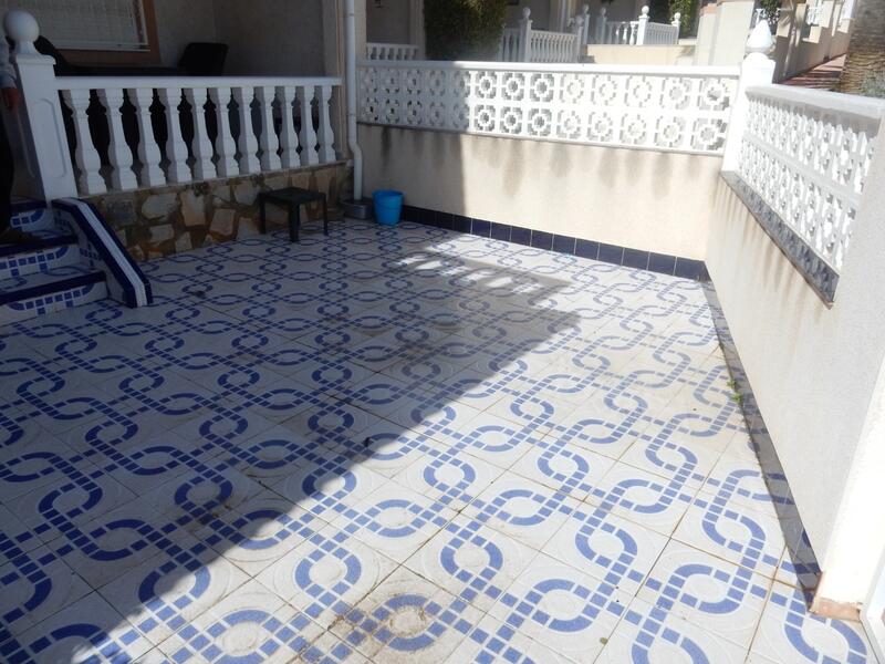 3 slaapkamer Gezinswoning Te koop
