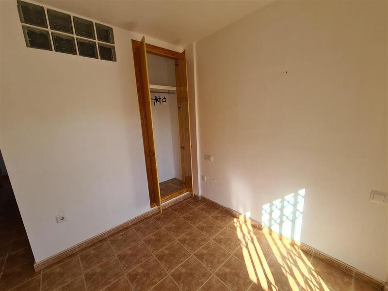 2 Schlafzimmer Stadthaus zu verkaufen