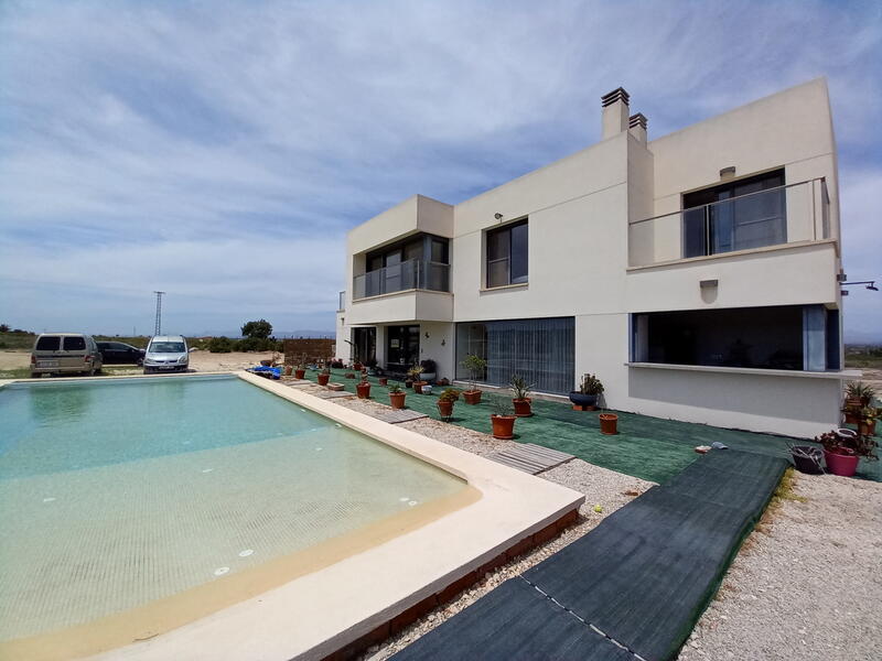 5 soverom Villa til salgs