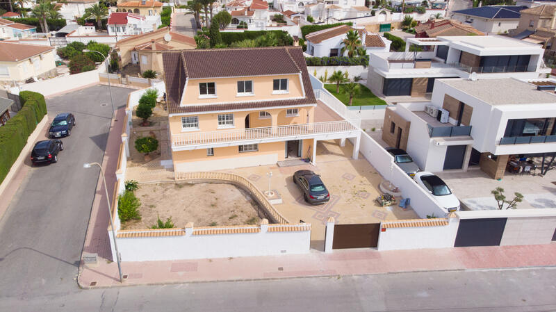 6 soveværelse Villa til salg