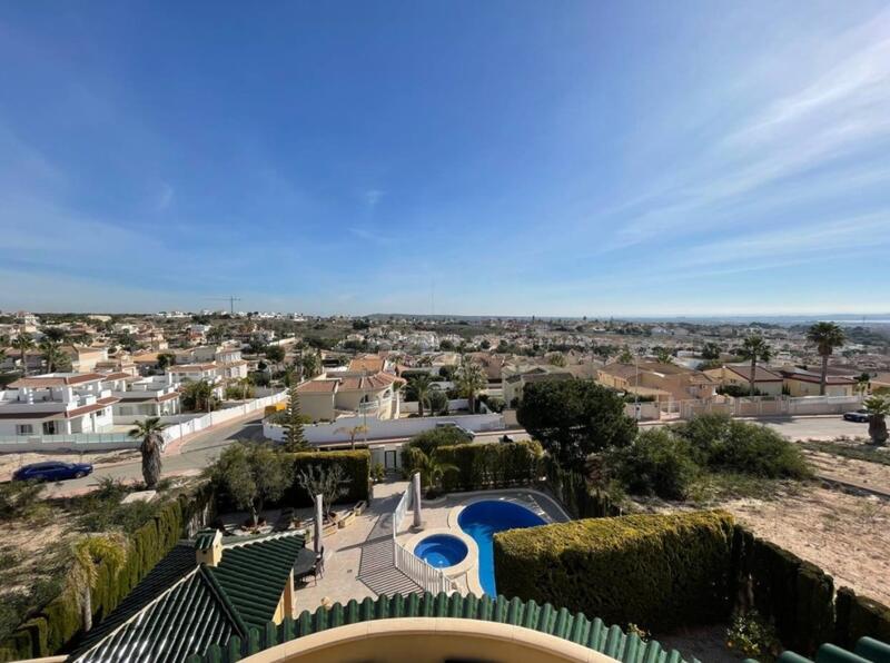 4 bedroom Villa for sale