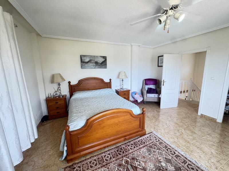 5 Schlafzimmer Villa zu verkaufen