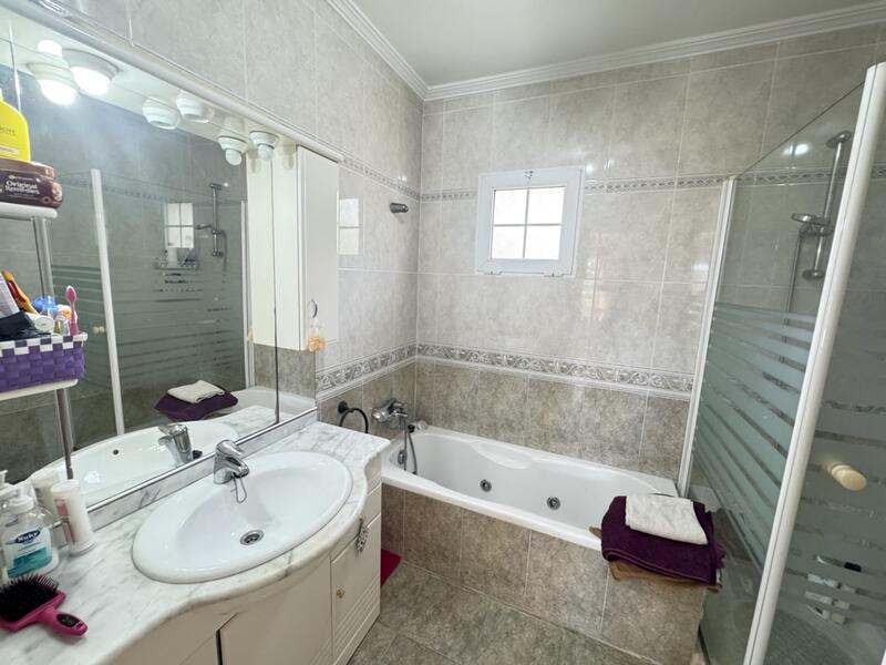 5 Schlafzimmer Villa zu verkaufen