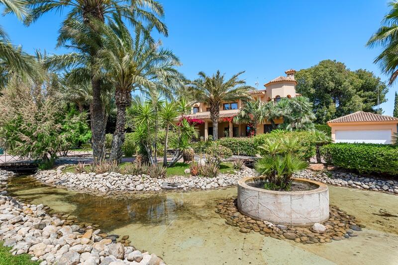 5 soveværelse Villa til salg