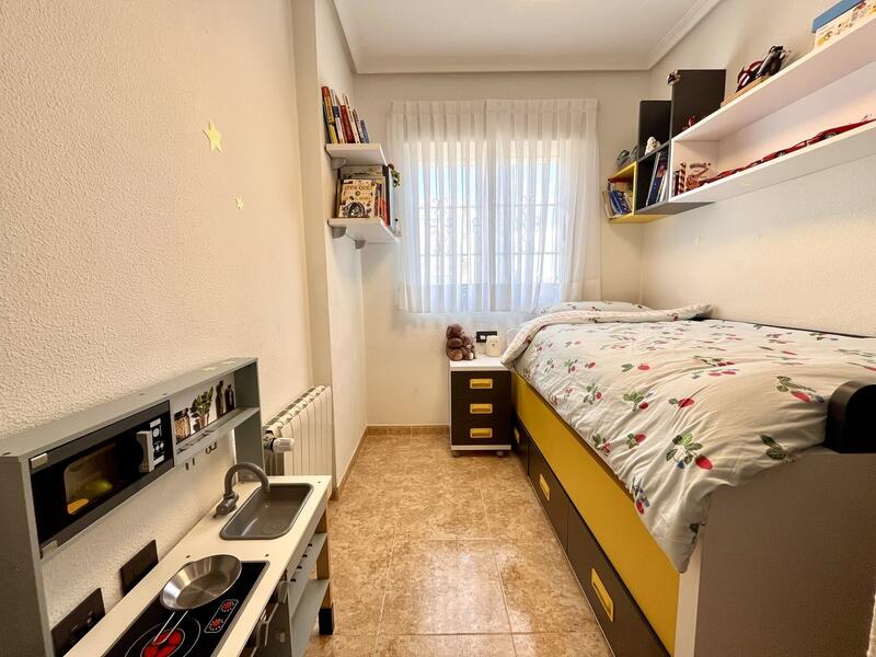 3 sovrum Radhus till salu