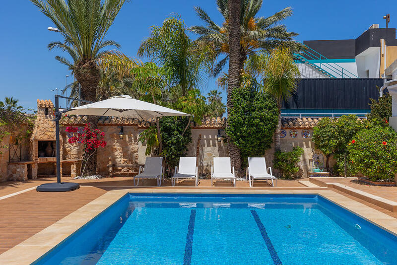 4 bedroom Villa for sale