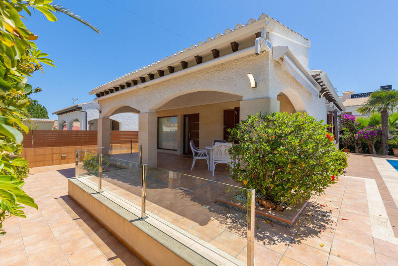 4 bedroom Villa for sale