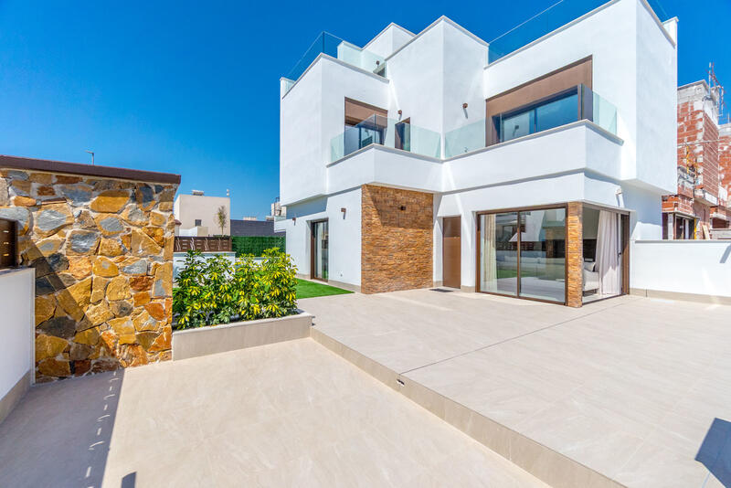 Villa à vendre dans Benijófar, Alicante