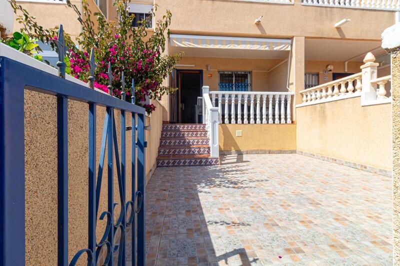 2 Cuarto Adosado en venta