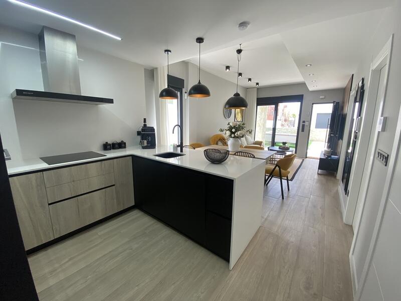 3 bedroom Apartment for sale
