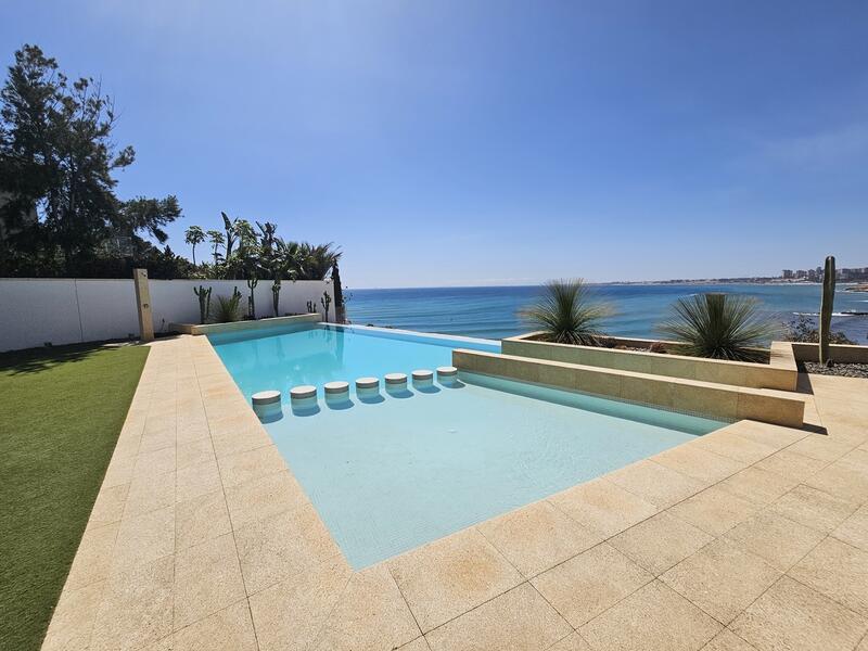 4 bedroom Villa for sale