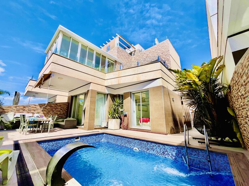 Villa for sale in Rojales, Alicante