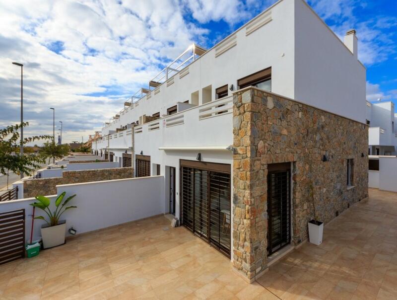 Stadthaus zu verkaufen in Pilar de la Horadada, Alicante