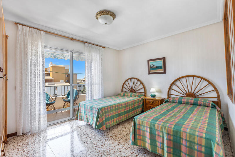 3 bedroom Apartment for sale