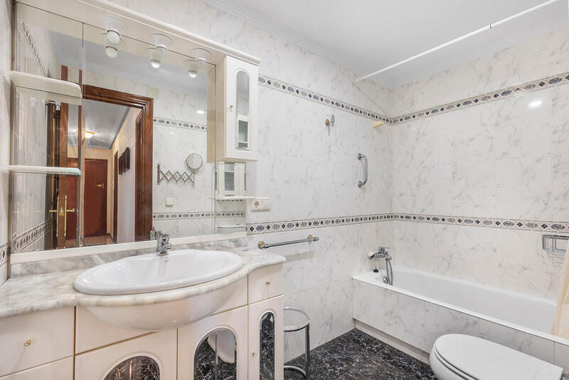 3 bedroom Apartment for sale
