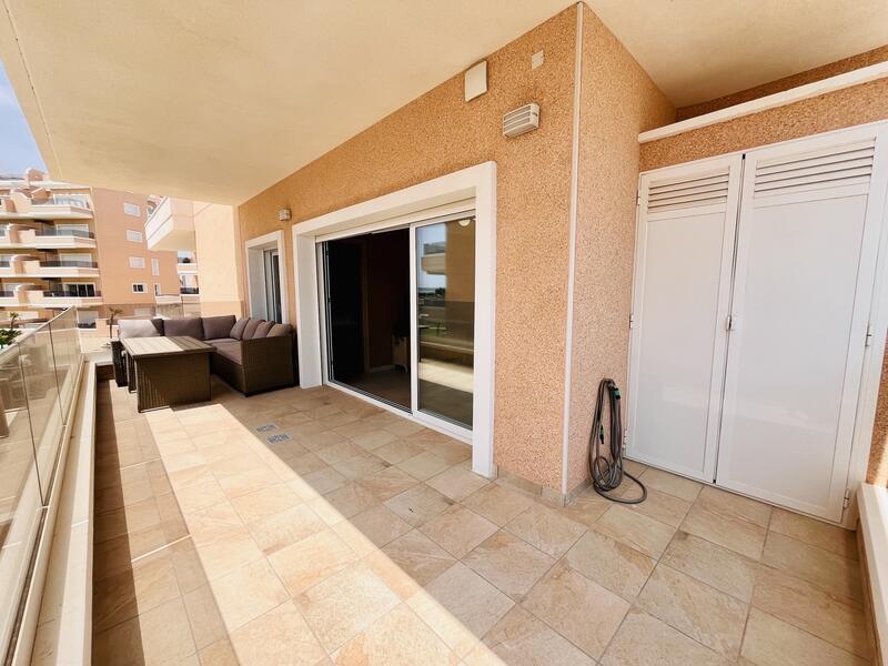 3 bedroom Apartment for sale