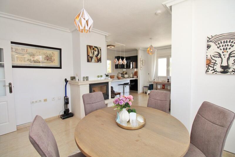 4 Cuarto Villa en venta