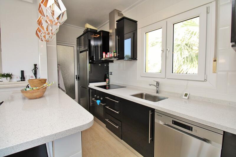 4 Cuarto Villa en venta