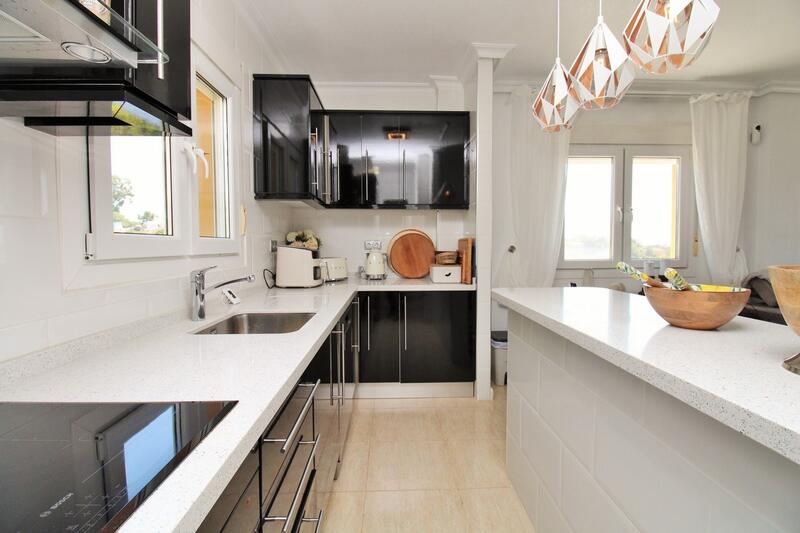 4 Cuarto Villa en venta