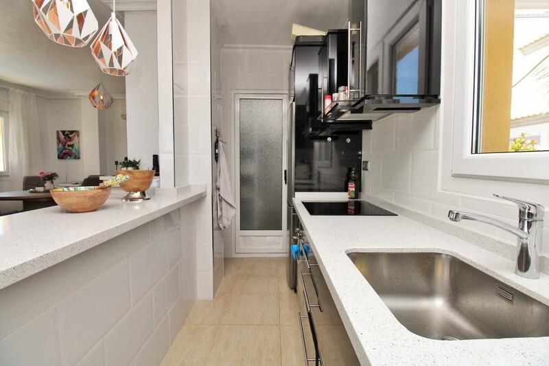 4 Cuarto Villa en venta