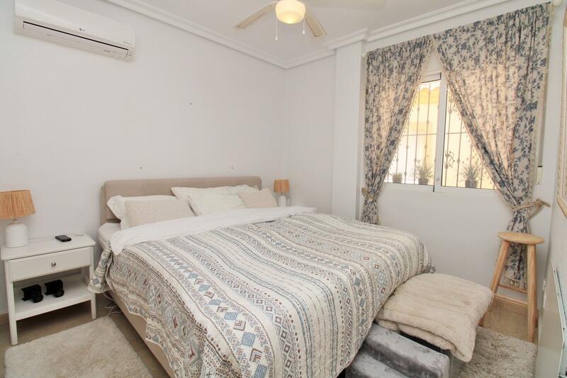 4 Cuarto Villa en venta