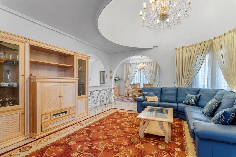7 спальная комната вилла продается