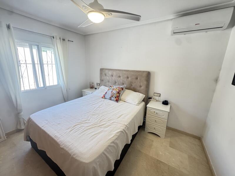 5 bedroom Villa for sale