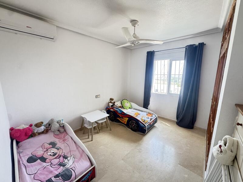 5 bedroom Villa for sale