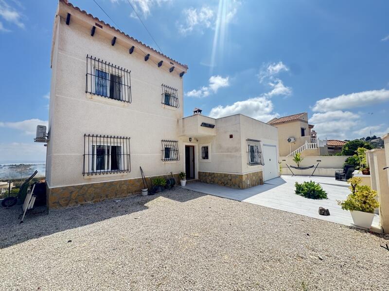 5 bedroom Villa for sale