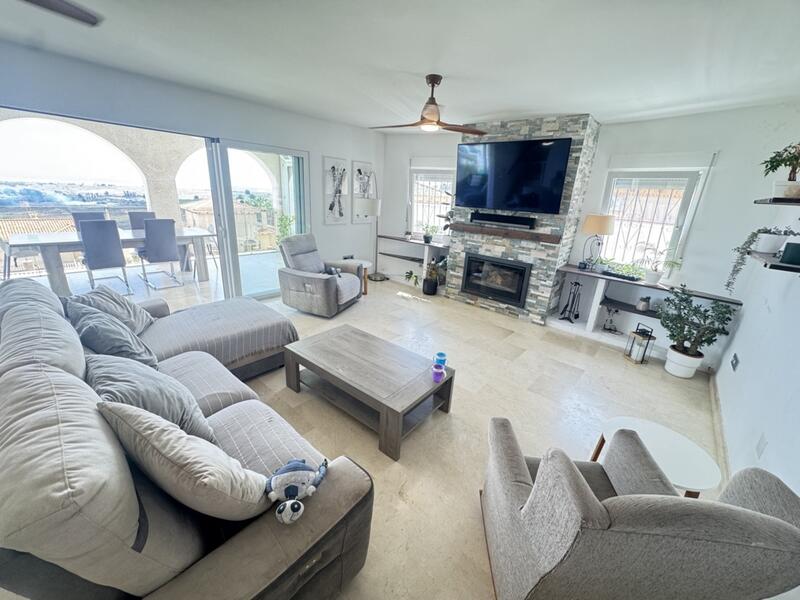 5 bedroom Villa for sale