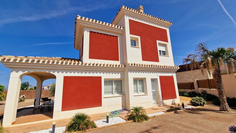 4 bedroom Villa for sale