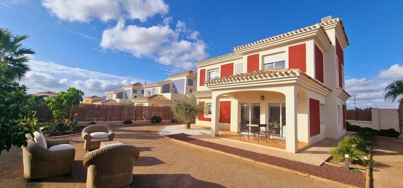 4 bedroom Villa for sale