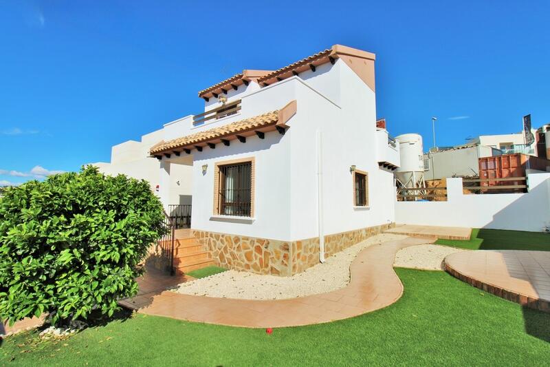 Villa zu verkaufen in Villamartin, Alicante