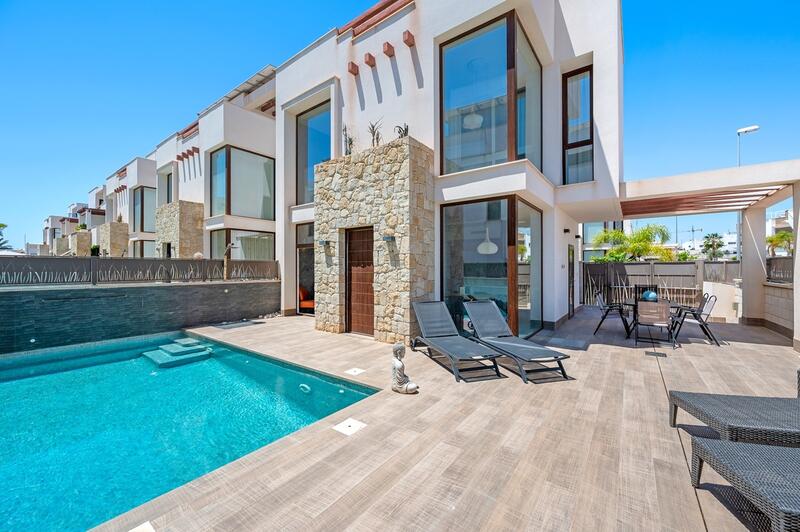 Villa till salu i Ciudad Quesada, Alicante
