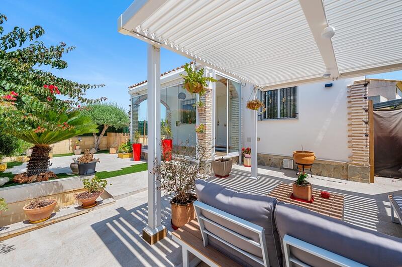 Villa à vendre dans Polop, Alicante
