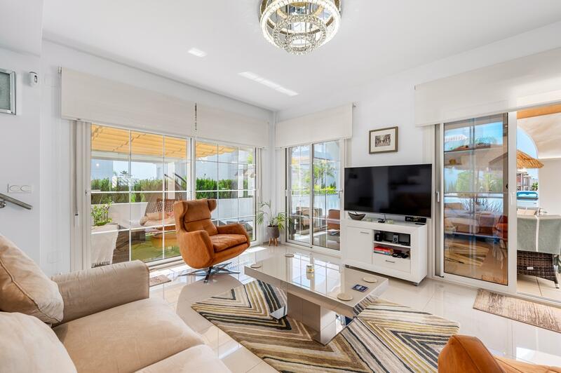 3 Cuarto Villa en venta