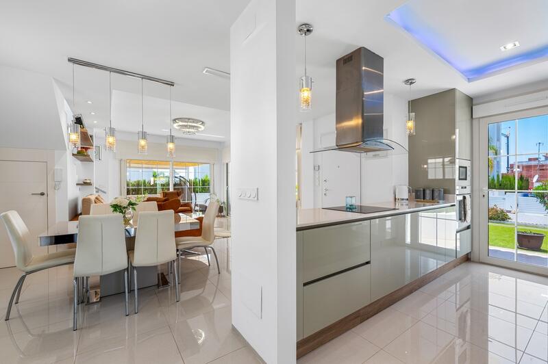 3 Cuarto Villa en venta
