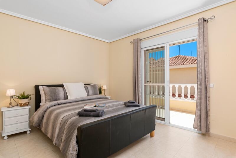 3 Schlafzimmer Stadthaus zu verkaufen