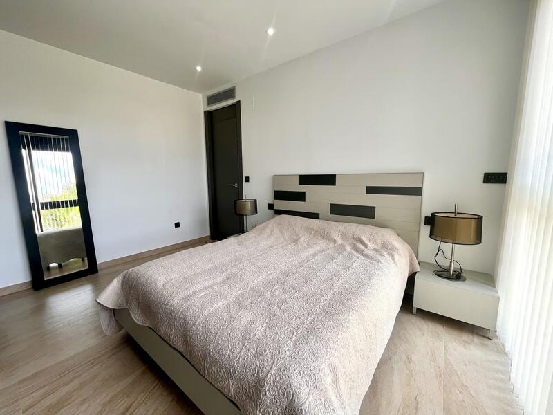 3 Cuarto Villa en venta