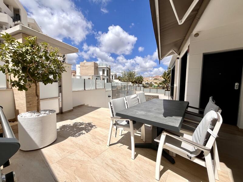 3 Cuarto Villa en venta